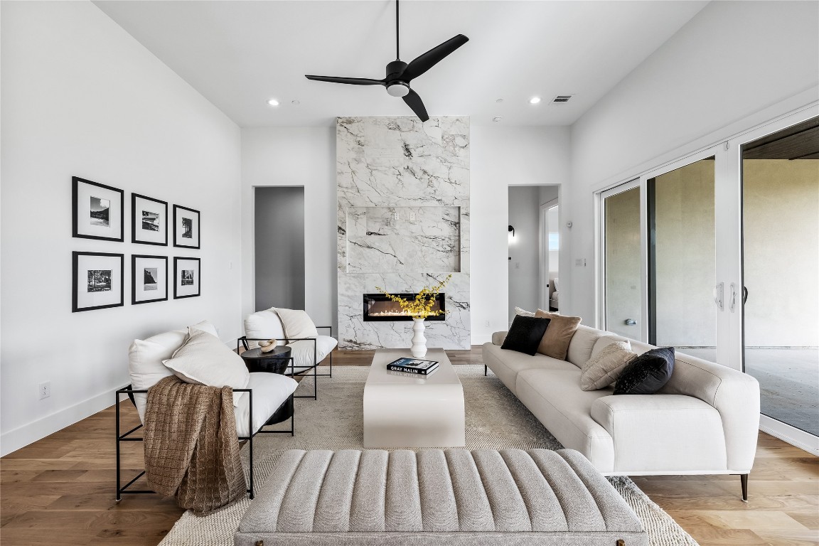 418 Whispering Way , Red Oak, TX, 75154 | 20537282 | Realty Texas LLC