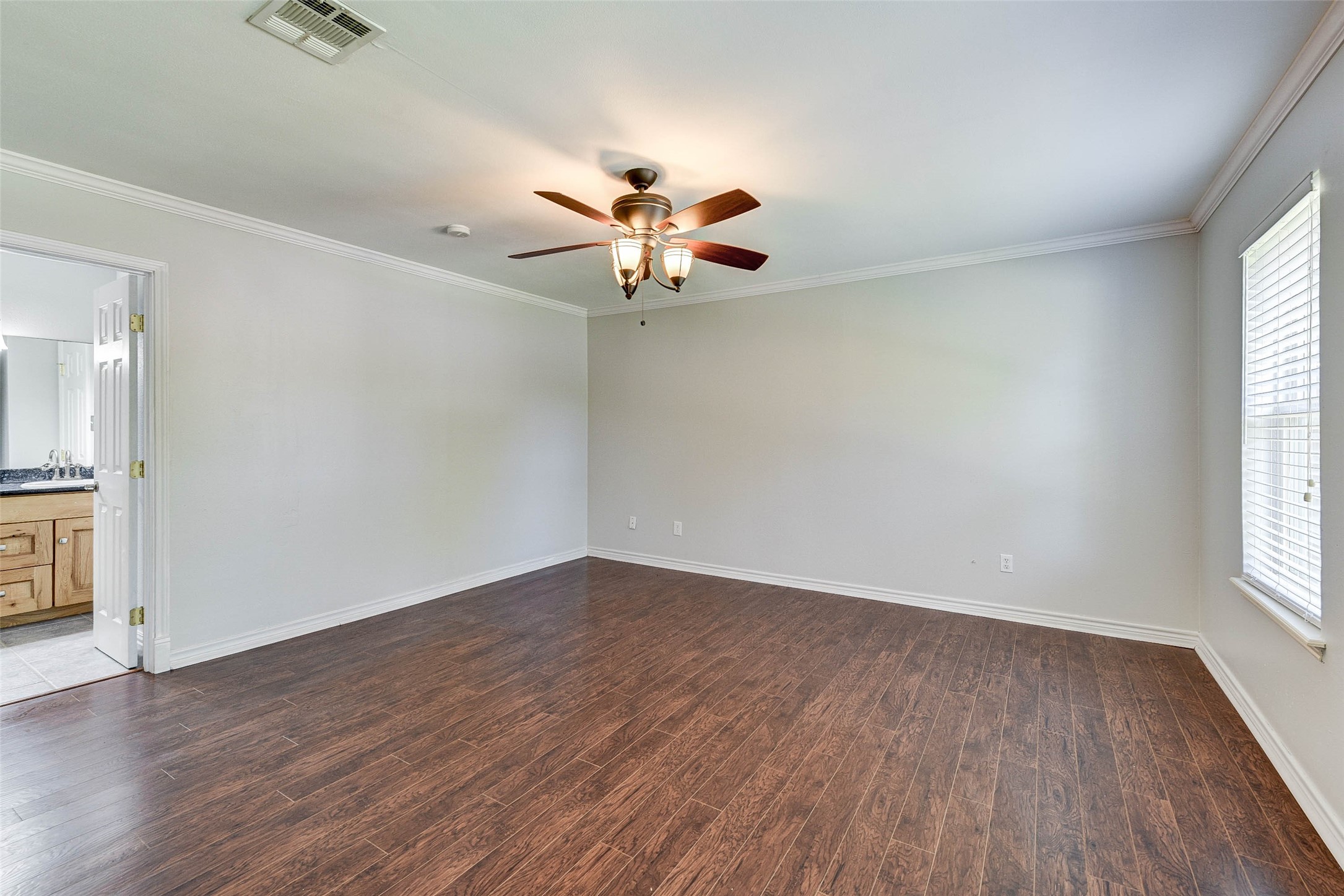 1410 Wagon Gap Trail , Houston, TX, 77090 | 26166050 | Realty Texas LLC