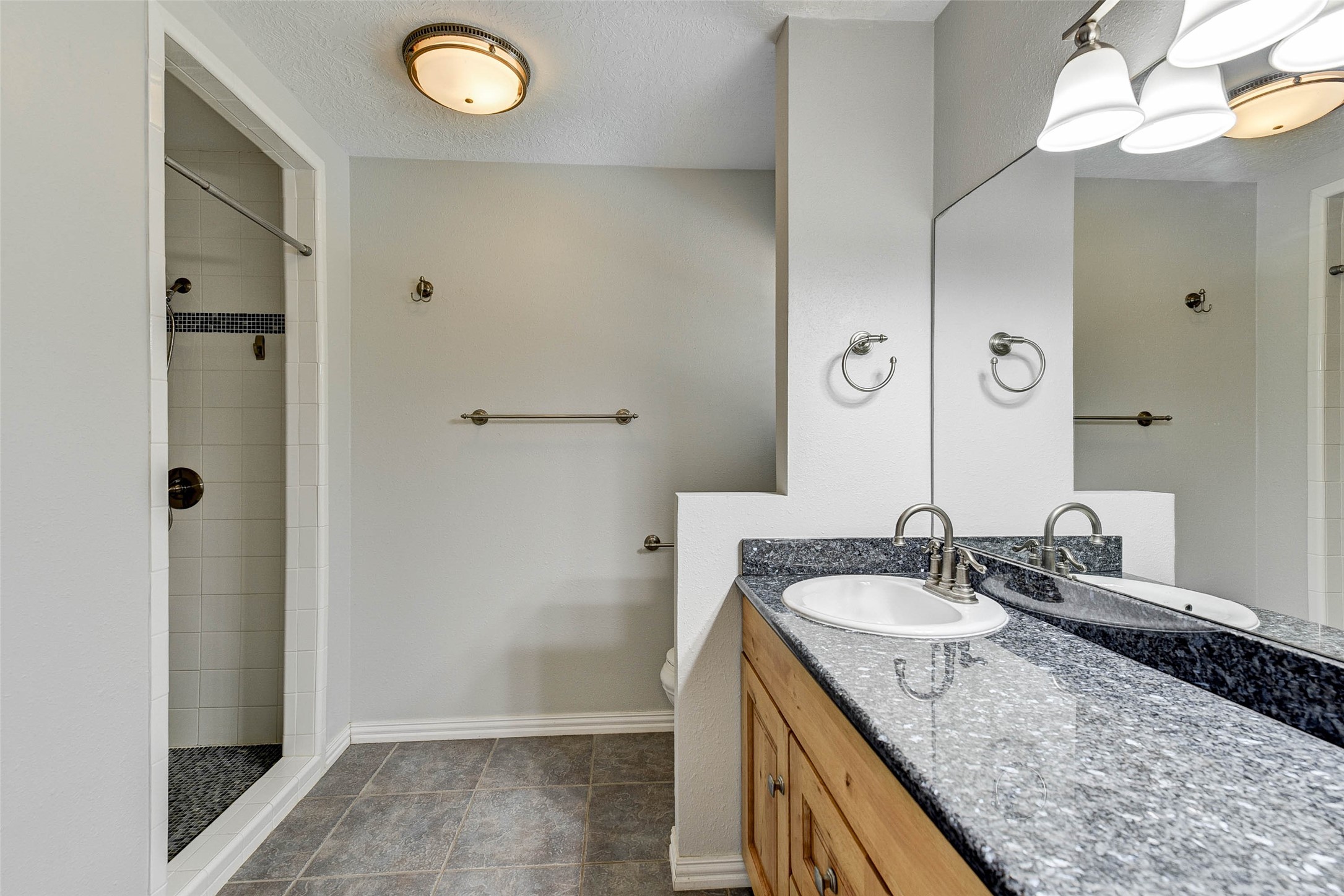 1410 Wagon Gap Trail , Houston, TX, 77090 | 26166050 | Realty Texas LLC