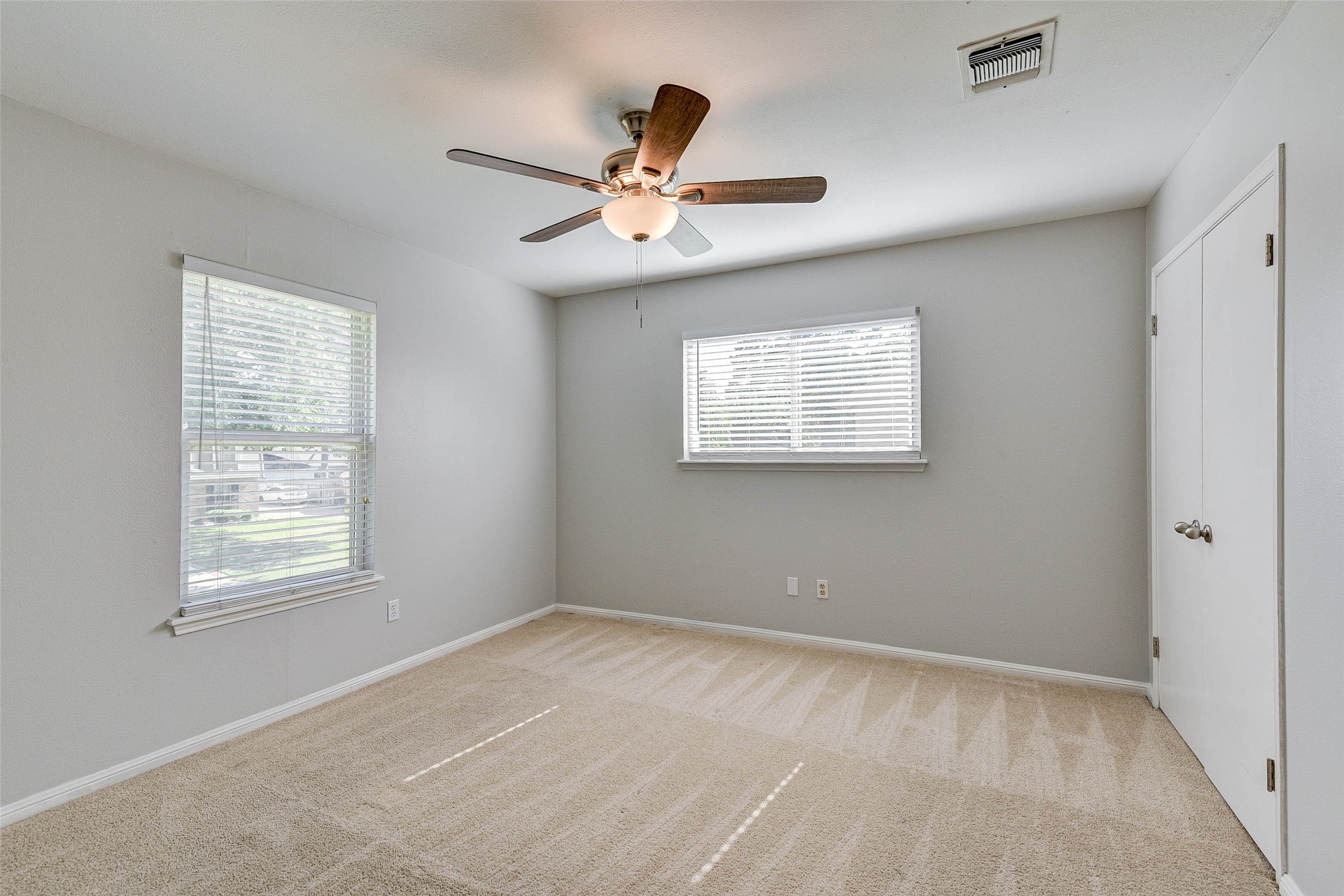 1410 Wagon Gap Trail , Houston, TX, 77090 | 26166050 | Realty Texas LLC