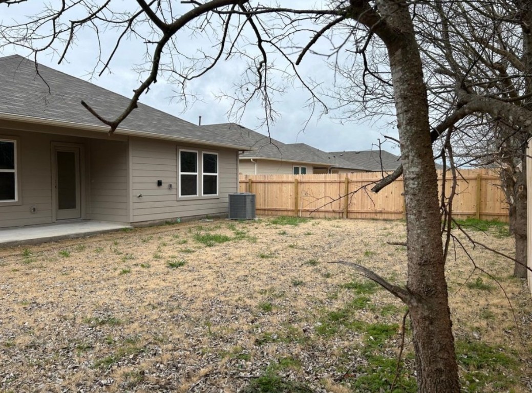 1313 Camden Lane , Lockhart, TX, 78644 | 2247623 | Realty Texas LLC
