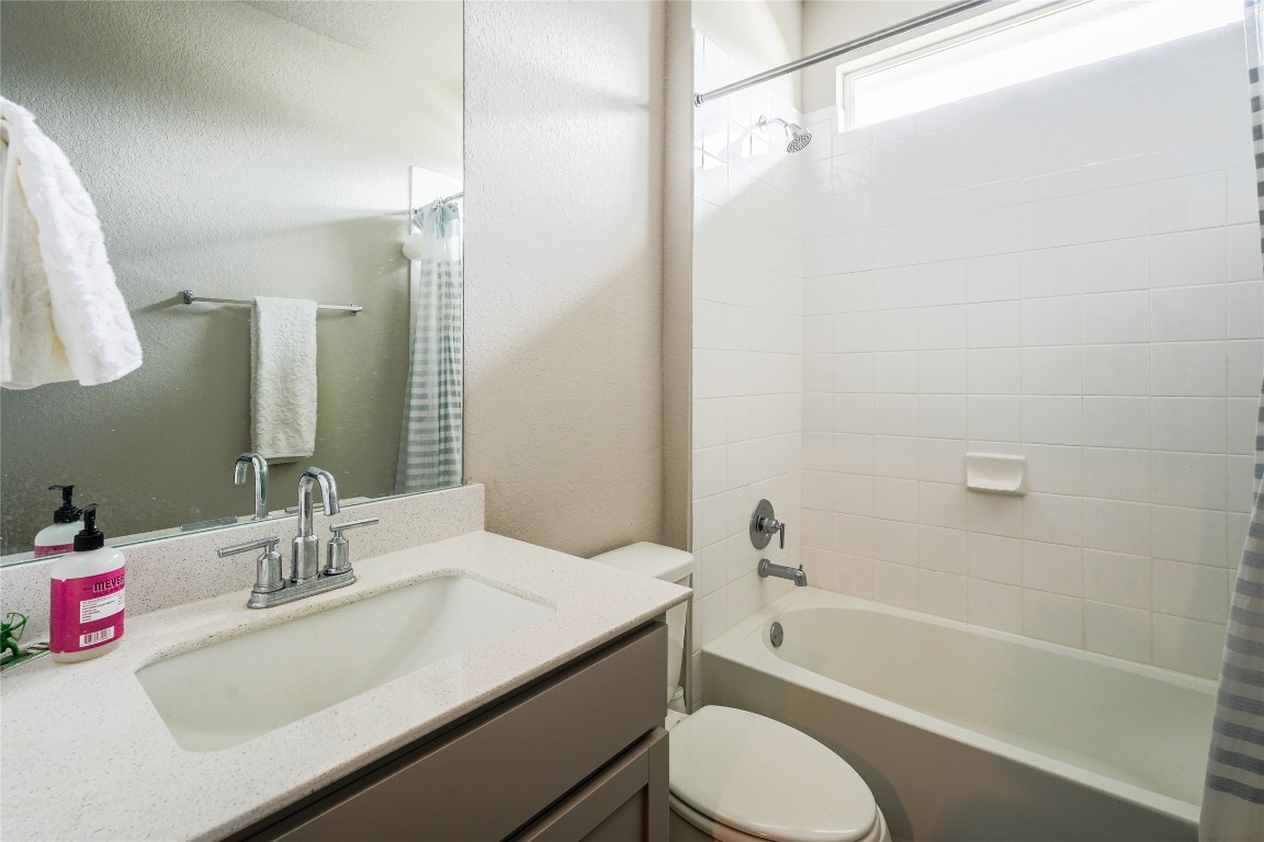 108 Cotoneaster Cove , Kyle, TX, 78640 | 8167638 | Realty Texas LLC