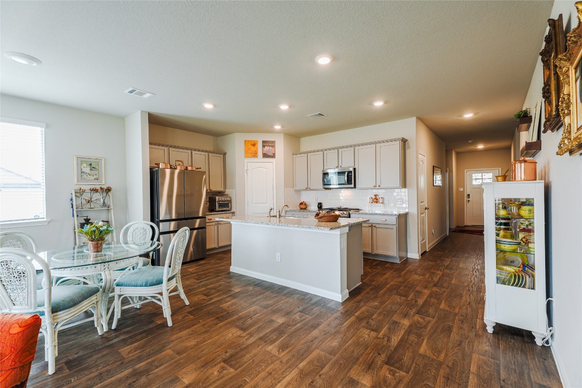 108 Cotoneaster Cove , Kyle, TX, 78640 | 8167638 | Realty Texas LLC