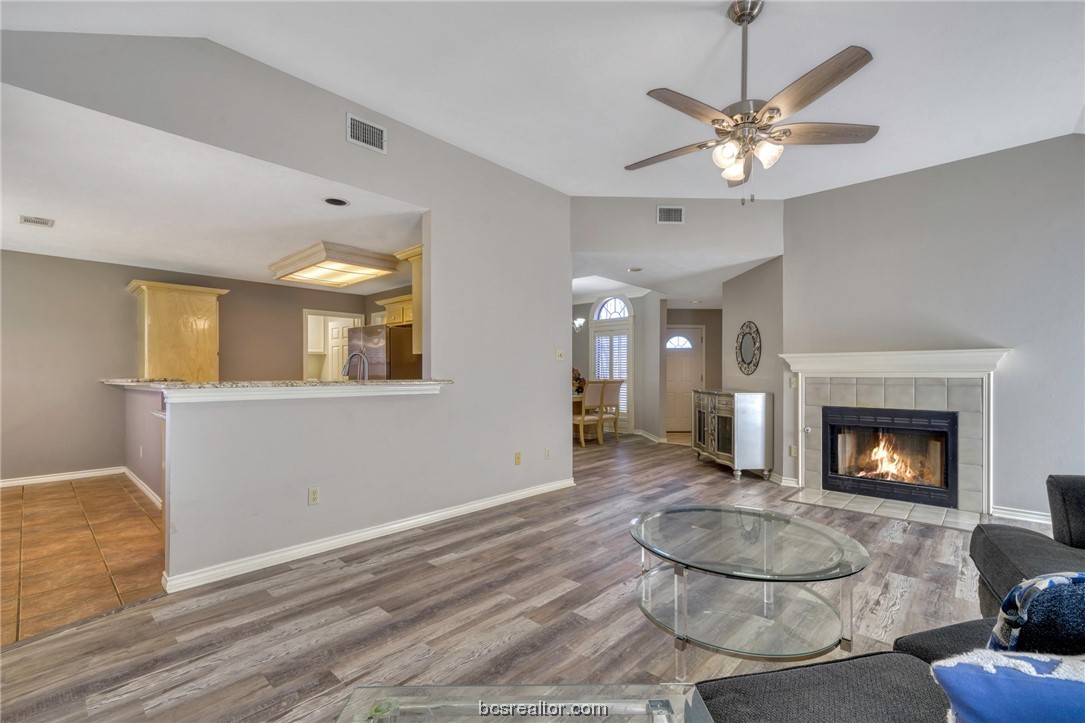 3900 Puffin Way , College Station, TX, 77845-6265 | 24002688 | Realty Texas LLC