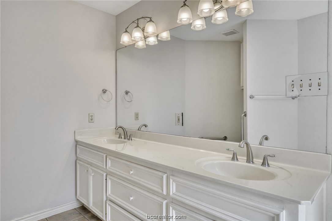 3900 Puffin Way , College Station, TX, 77845-6265 | 24002688 | Realty Texas LLC