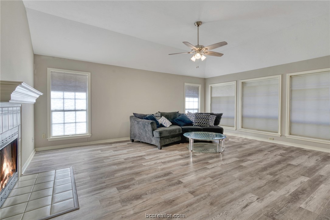 3900 Puffin Way , College Station, TX, 77845-6265 | 24002688 | Realty Texas LLC