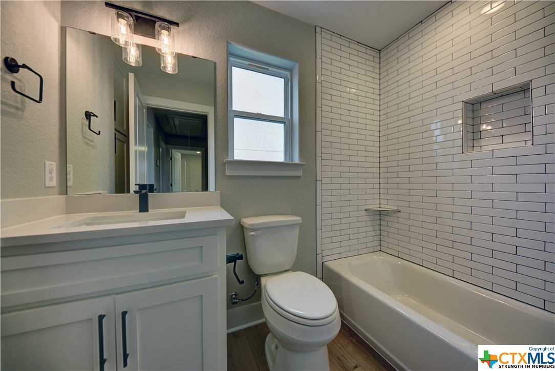 701 S Hudson Street , Flatonia, TX, 78941 | 541508 | Realty Texas LLC