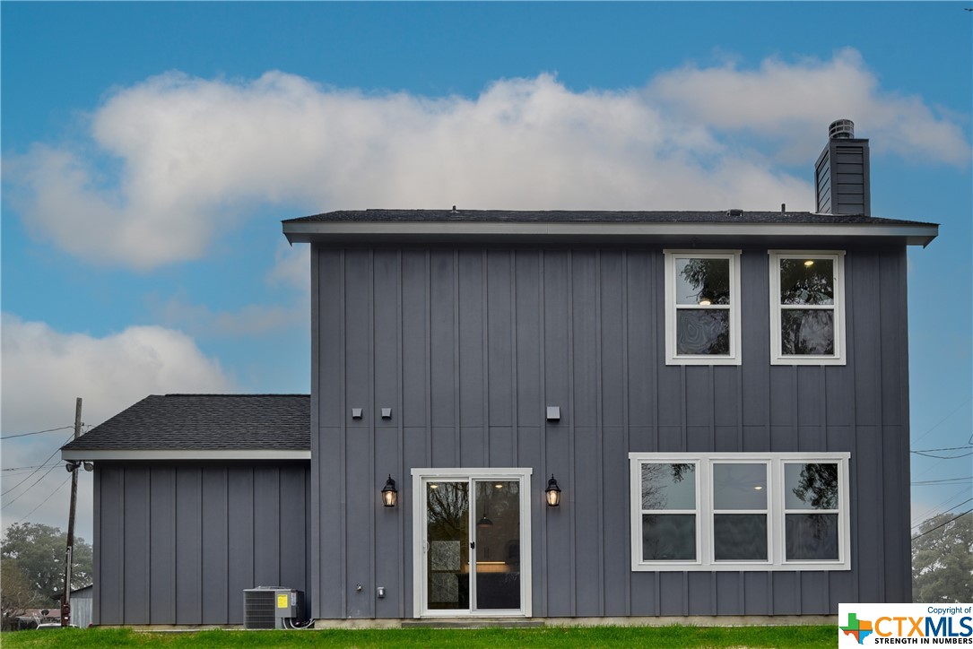 701 S Hudson Street , Flatonia, TX, 78941 | 541508 | Realty Texas LLC