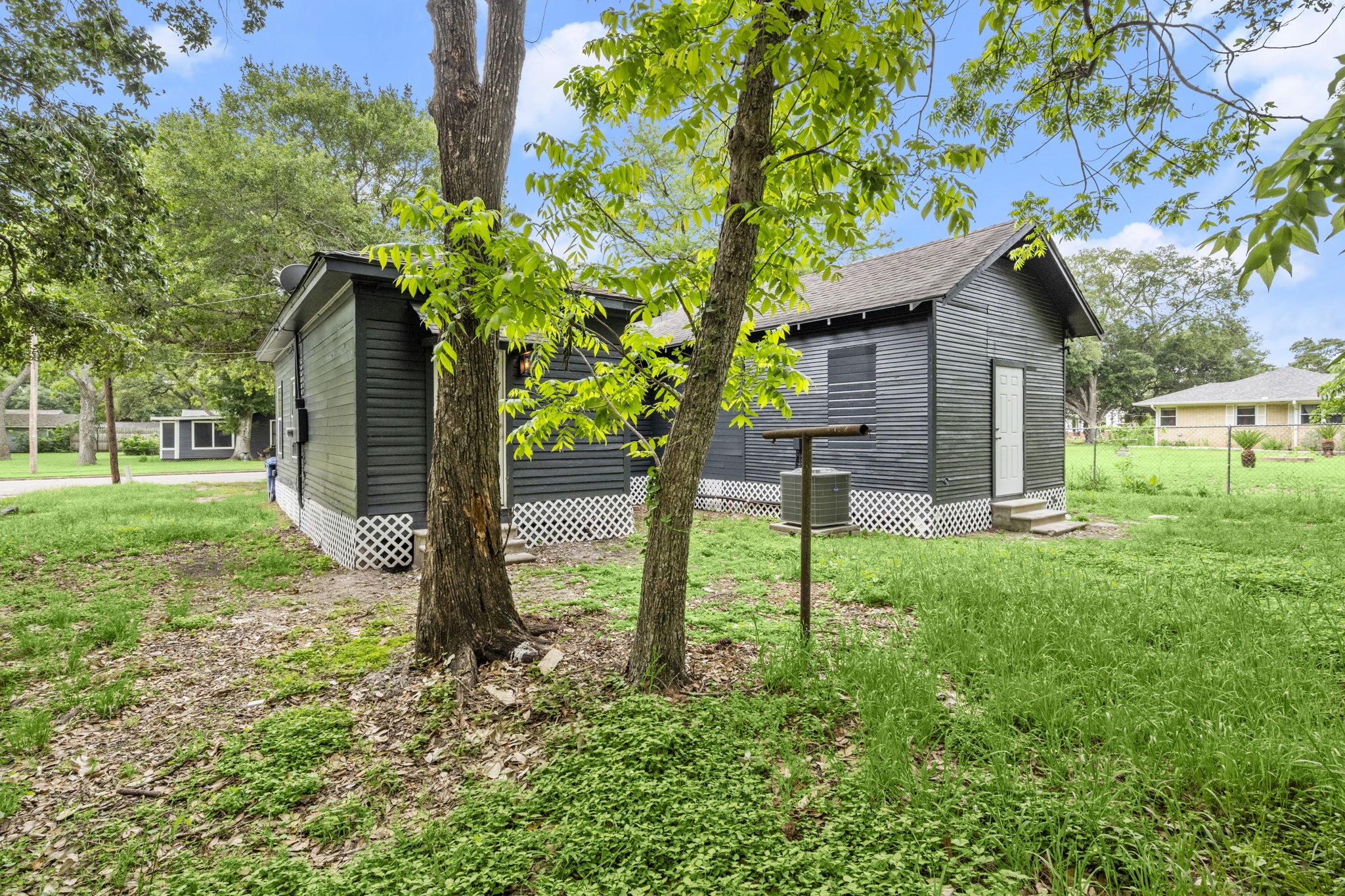 104 W Stockbridge , Eagle Lake, TX, 77434 | 51378862 | Realty Texas LLC