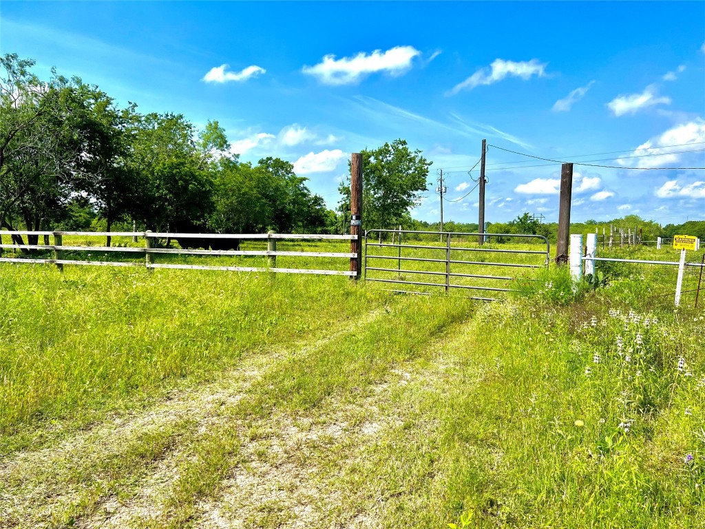 430 Broadhead Trail , Luling, TX, 78648 | 2349352 | Realty Texas LLC