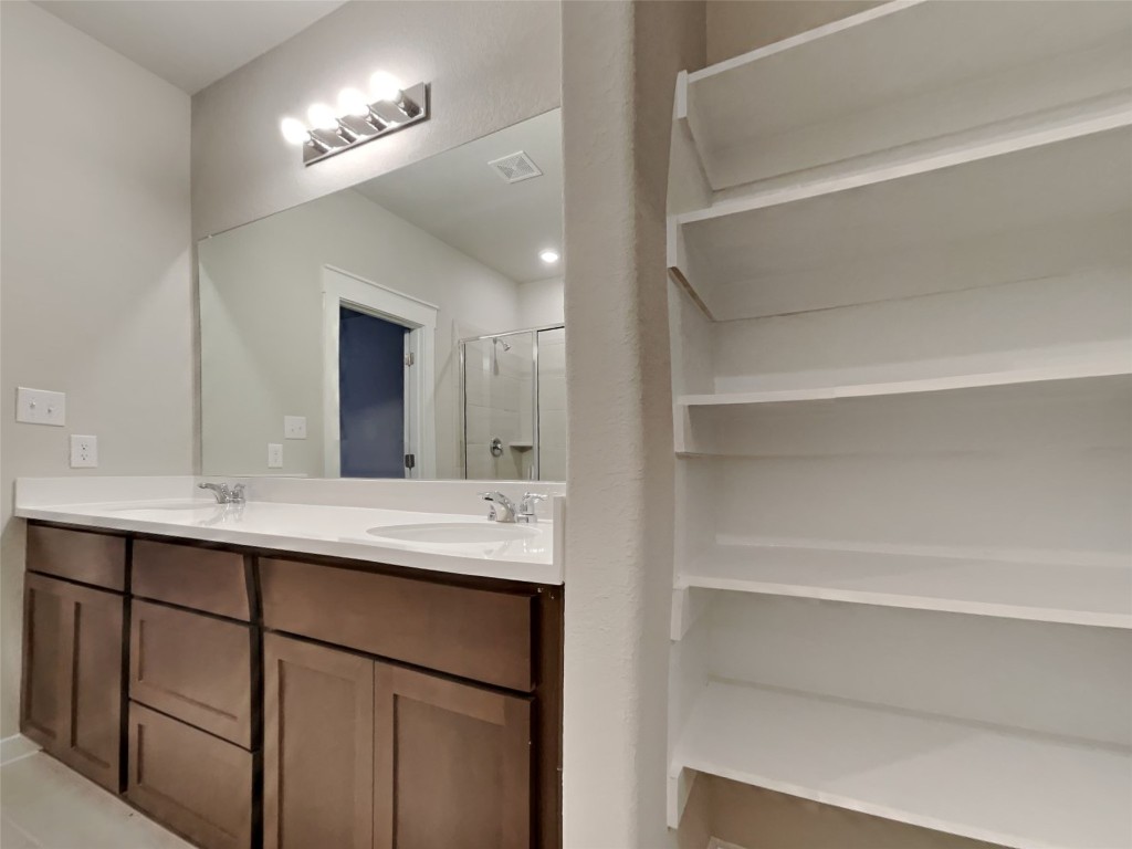 886 Casina Circle , New Braunfels, TX, 78130 | 8663200 | Realty Texas LLC
