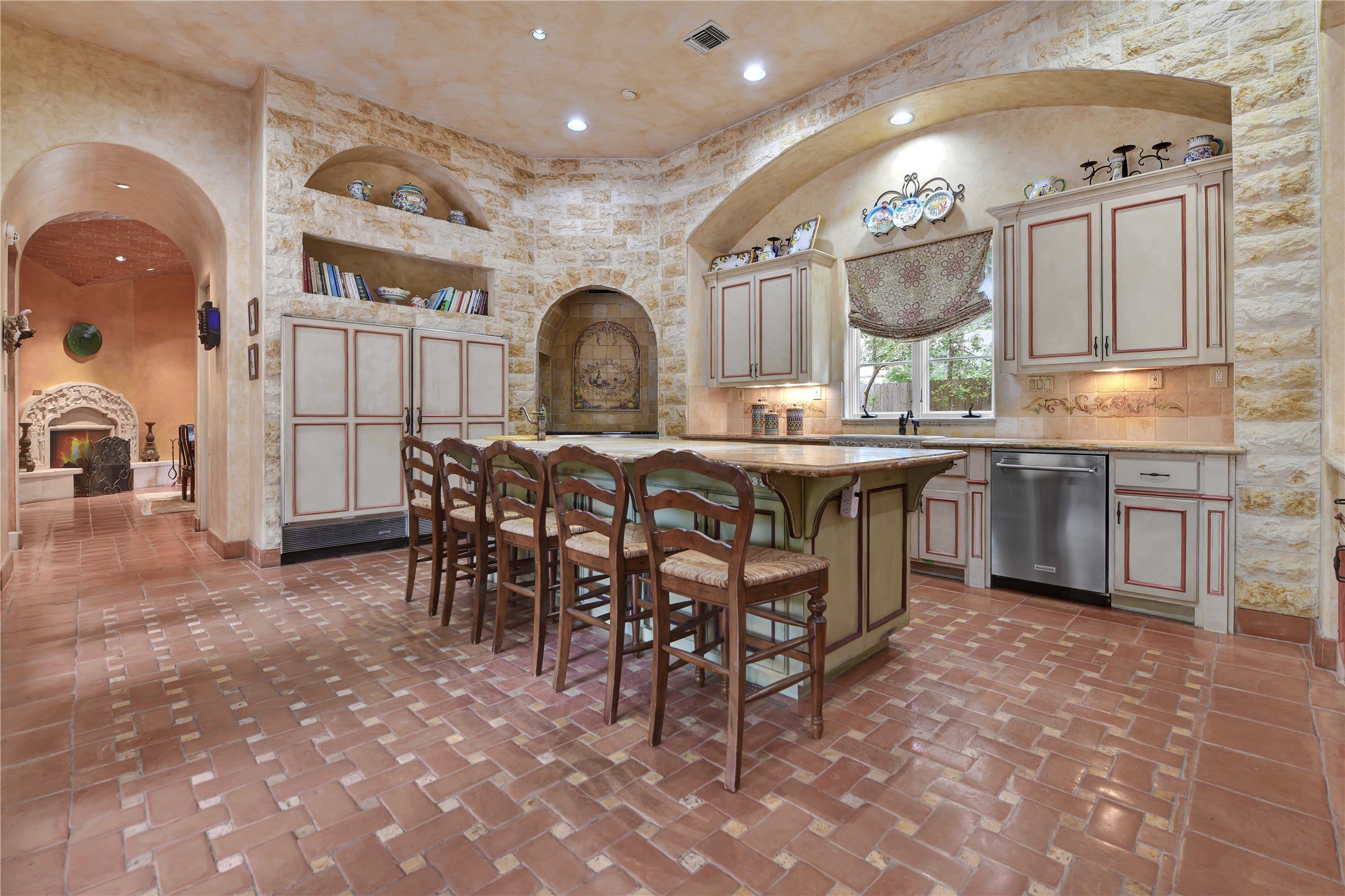 415 Strey Lane , Houston, TX, 77024 | 66523255 | Realty Texas LLC