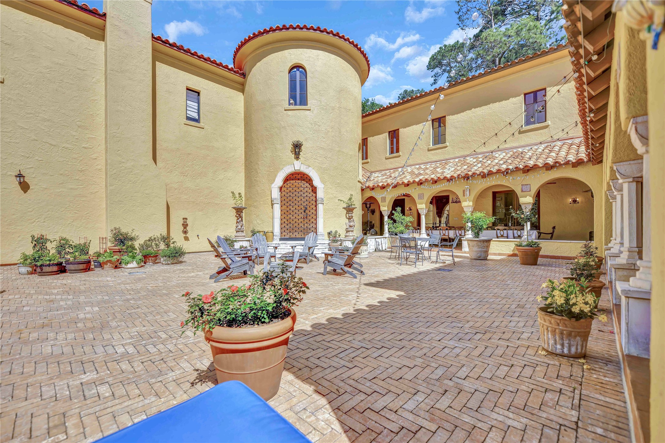 415 Strey Lane , Houston, TX, 77024 | 66523255 | Realty Texas LLC
