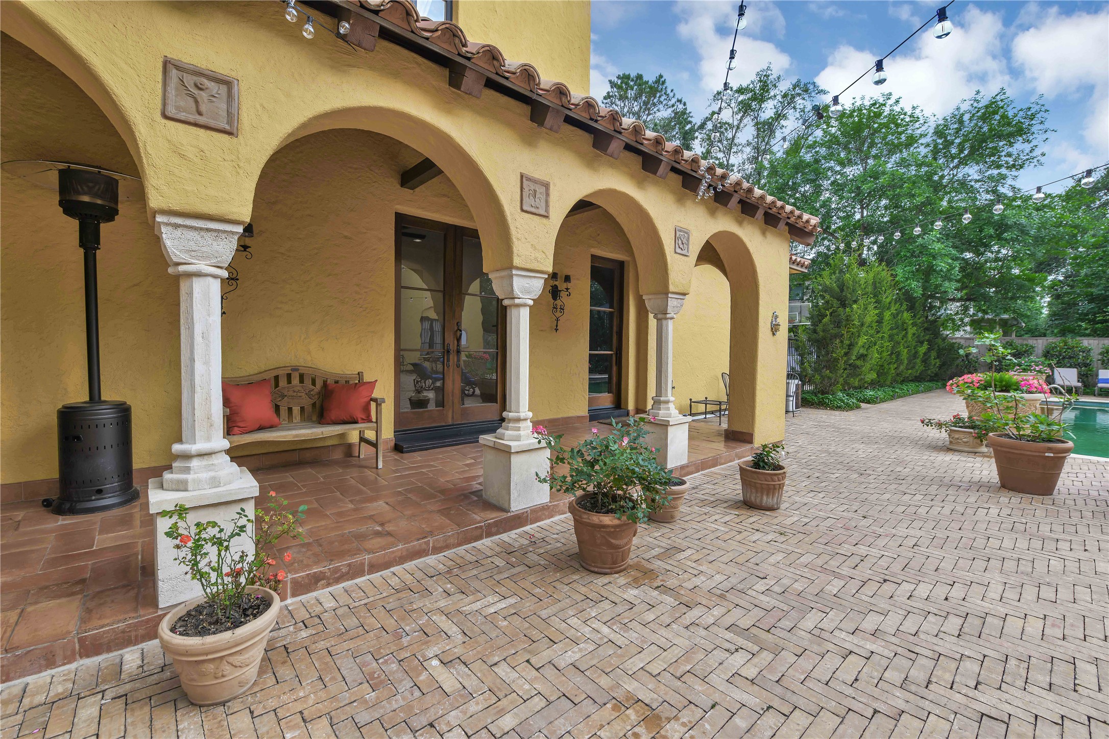 415 Strey Lane , Houston, TX, 77024 | 66523255 | Realty Texas LLC