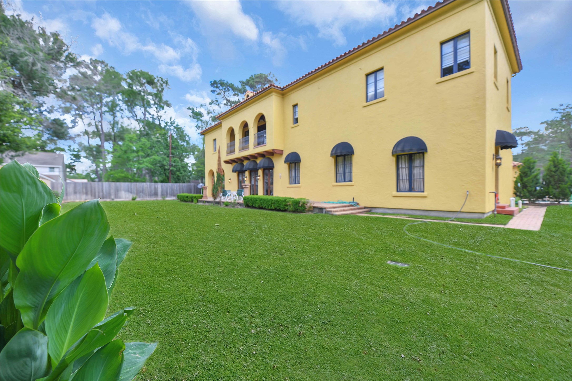 415 Strey Lane , Houston, TX, 77024 | 66523255 | Realty Texas LLC