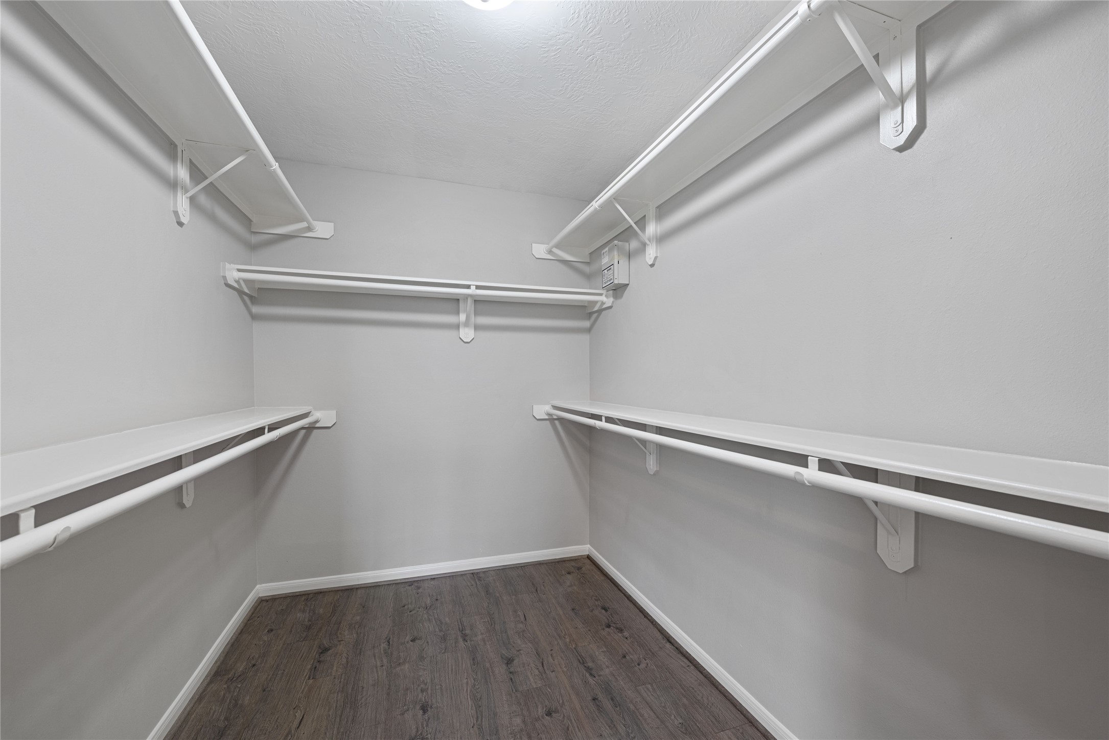 223 Plaza Del Sol Park , Houston, TX, 77020 | 83131438 | Realty Texas LLC