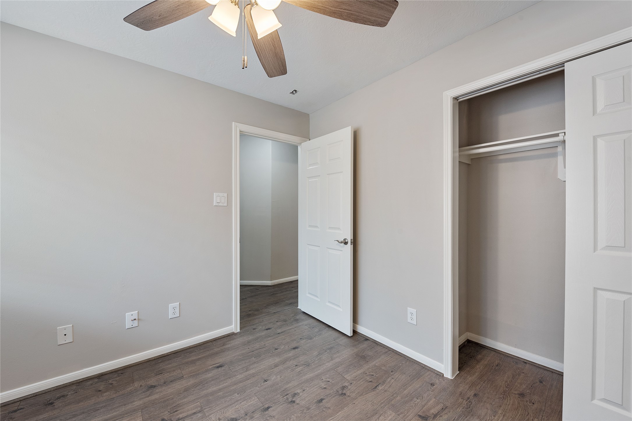 223 Plaza Del Sol Park , Houston, TX, 77020 | 83131438 | Realty Texas LLC