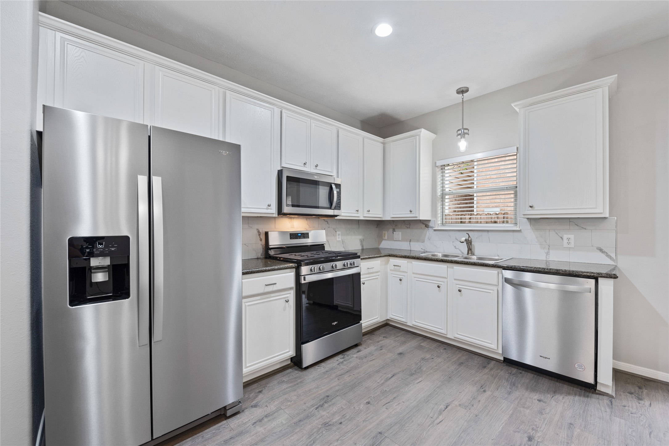 223 Plaza Del Sol Park , Houston, TX, 77020 | 83131438 | Realty Texas LLC
