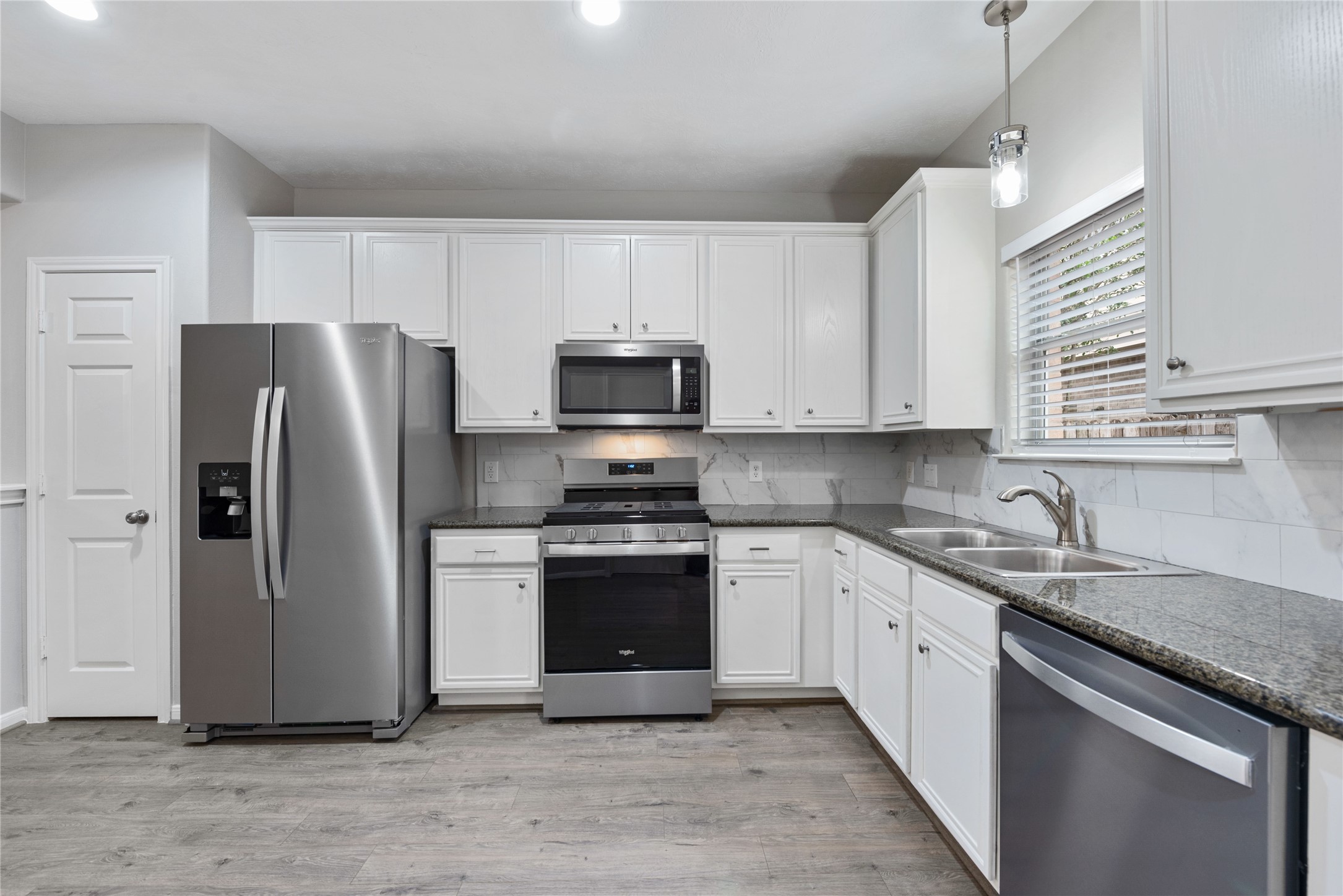 223 Plaza Del Sol Park , Houston, TX, 77020 | 83131438 | Realty Texas LLC