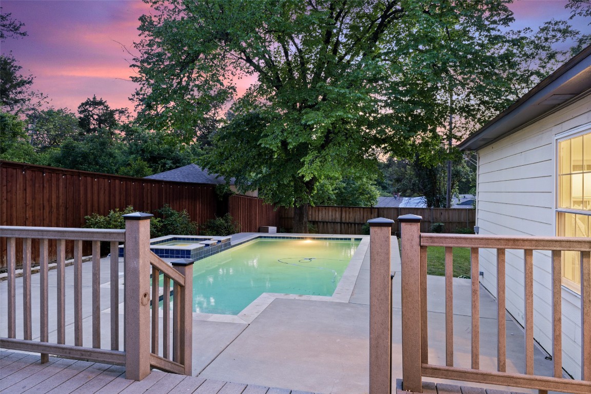 1531 Oak Knoll Street , Dallas, TX, 75208 | 20588629 | Realty Texas LLC