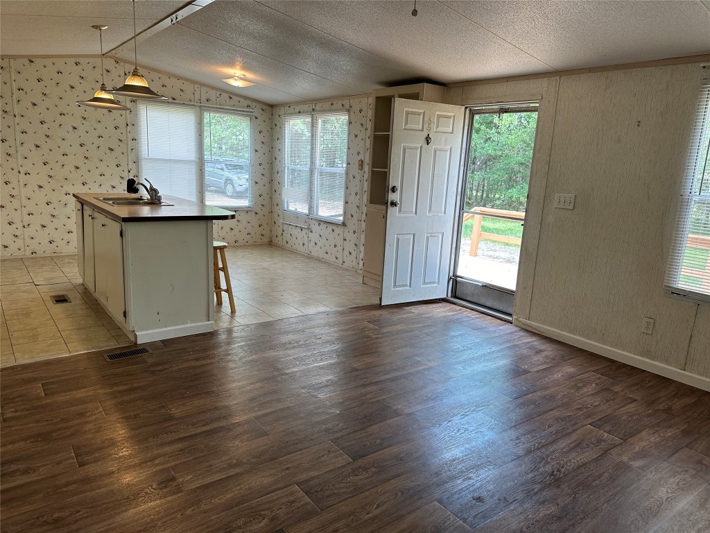 125 Boxwood Drive A , Bastrop, TX, 78602 | 5679856 | Realty Texas LLC