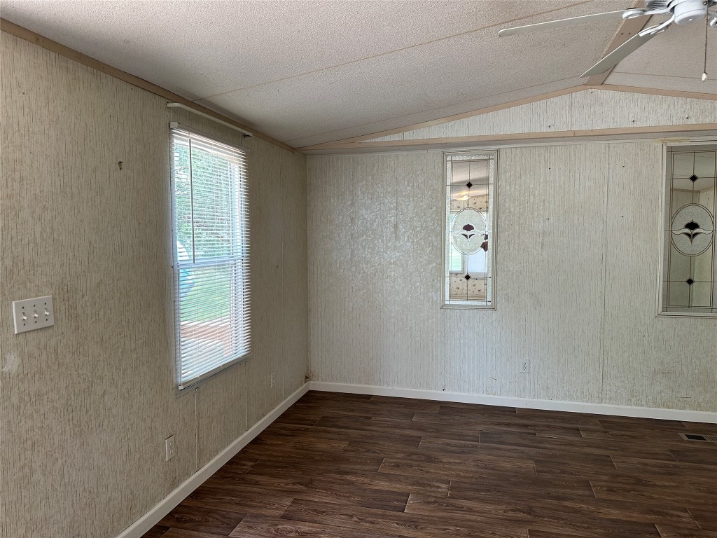 125 Boxwood Drive A , Bastrop, TX, 78602 | 5679856 | Realty Texas LLC