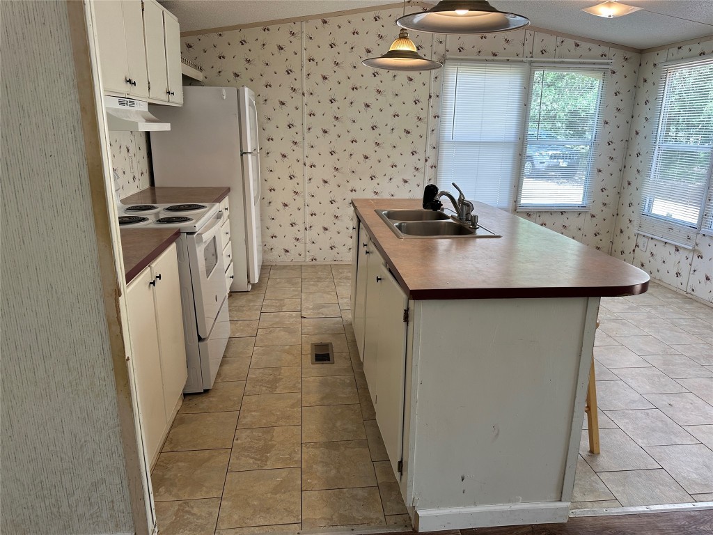125 Boxwood Drive A , Bastrop, TX, 78602 | 5679856 | Realty Texas LLC