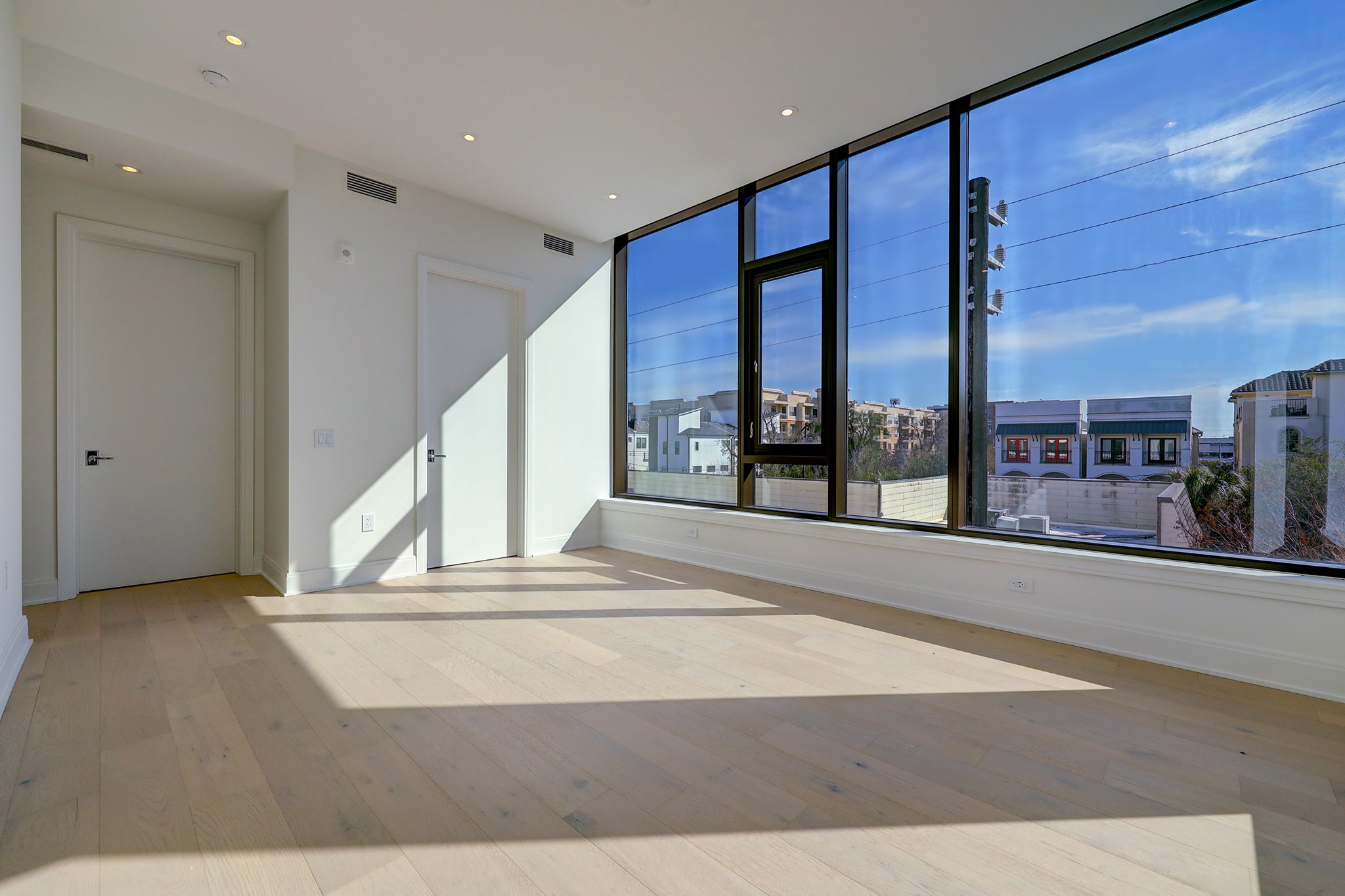 2323 W Main Street 304 , Houston, TX, 77098 | 60682268 | Realty Texas LLC