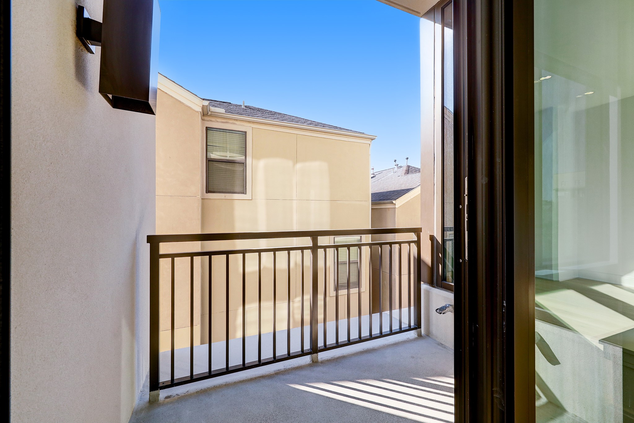 2323 W Main Street 304 , Houston, TX, 77098 | 60682268 | Realty Texas LLC