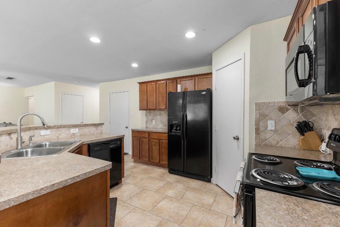 9411 Braeburn Glen , Austin, TX, 78729 | 5459471 | Realty Texas LLC