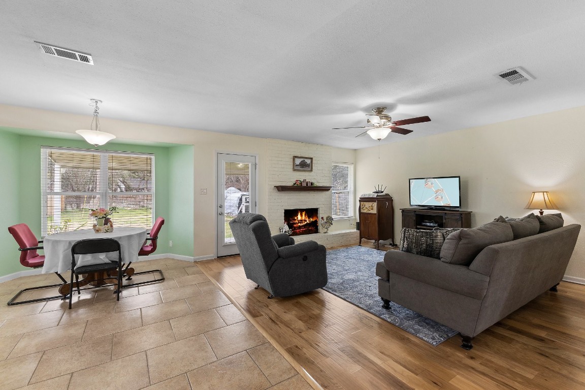 9411 Braeburn Glen , Austin, TX, 78729 | 5459471 | Realty Texas LLC