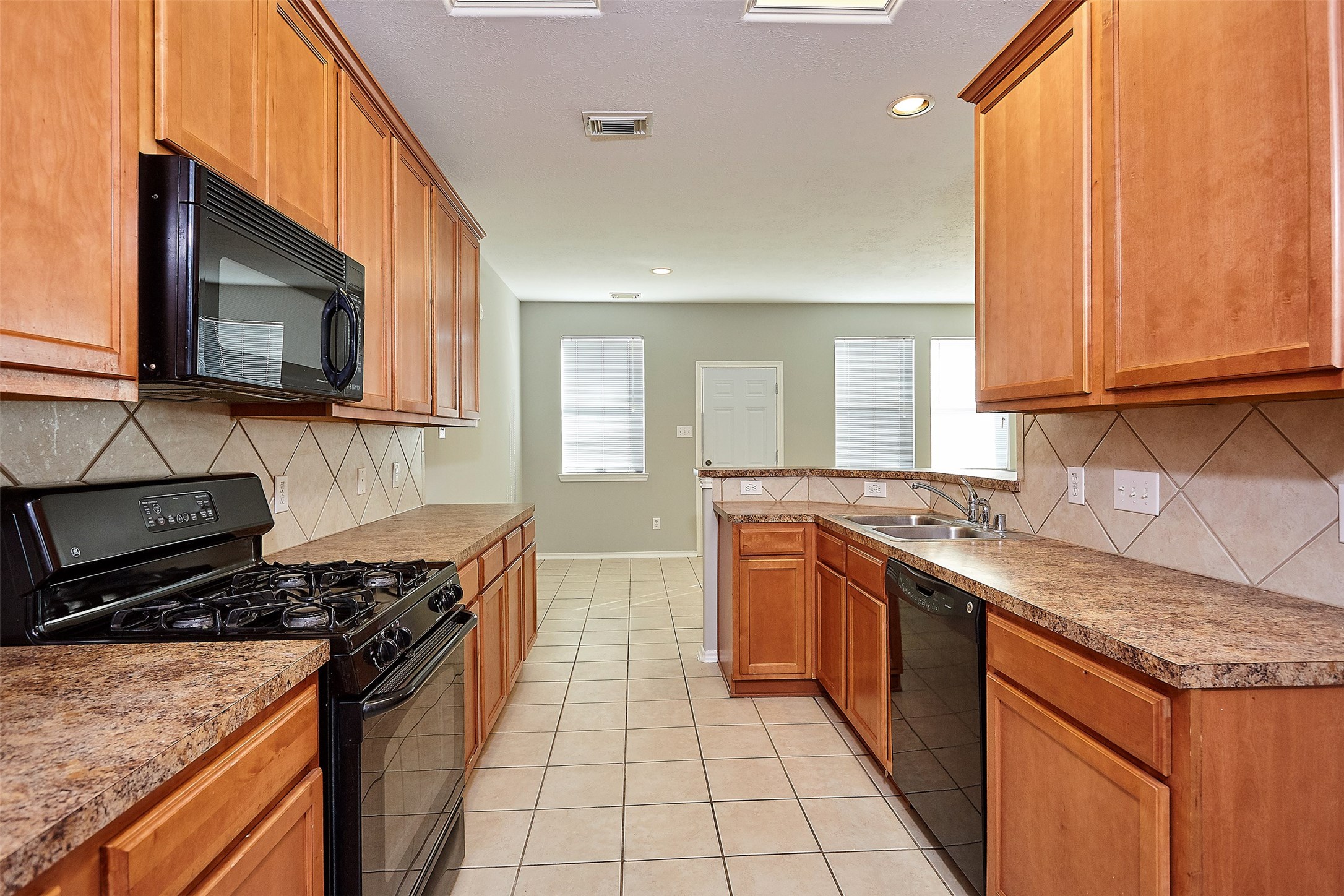 14423 Birch Knoll Lane , Houston, TX, 77047 | 93192984 | Realty Texas LLC
