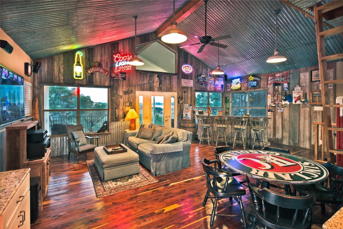 16501 Jackson Street , Volente, TX, 78641 | 8964487 | Realty Texas LLC
