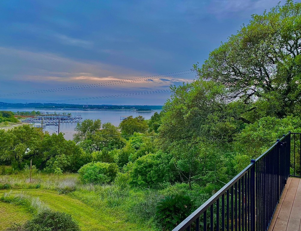 16501 Jackson Street , Volente, TX, 78641 | 8964487 | Realty Texas LLC
