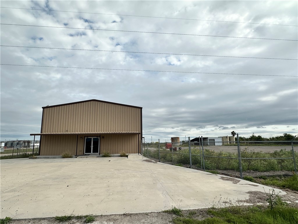 3506 County Road 44 Circle , Robstown, TX, 78380 | 440608 | Realty Texas LLC