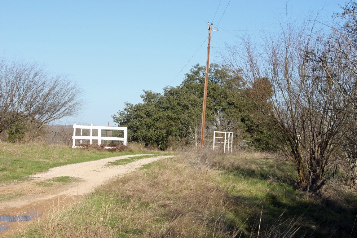 5727 Seawillow Road , Lockhart, TX, 78644 | 2826215 | Realty Texas LLC