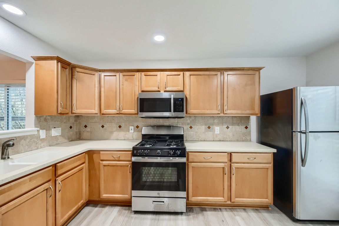 5802 Kayview Drive , Austin, TX, 78749 | 3417874 | Realty Texas LLC