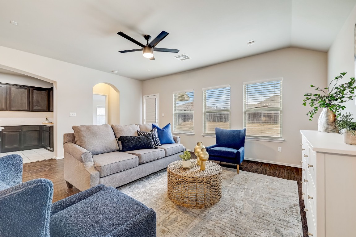 212 Durata Drive , San Marcos, TX, 78666 | 5570394 | Realty Texas LLC