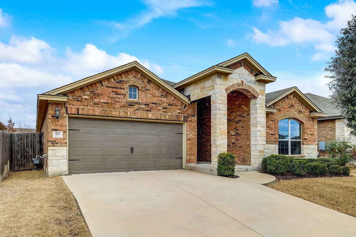 212 Durata Drive , San Marcos, TX, 78666 | 5570394 | Realty Texas LLC