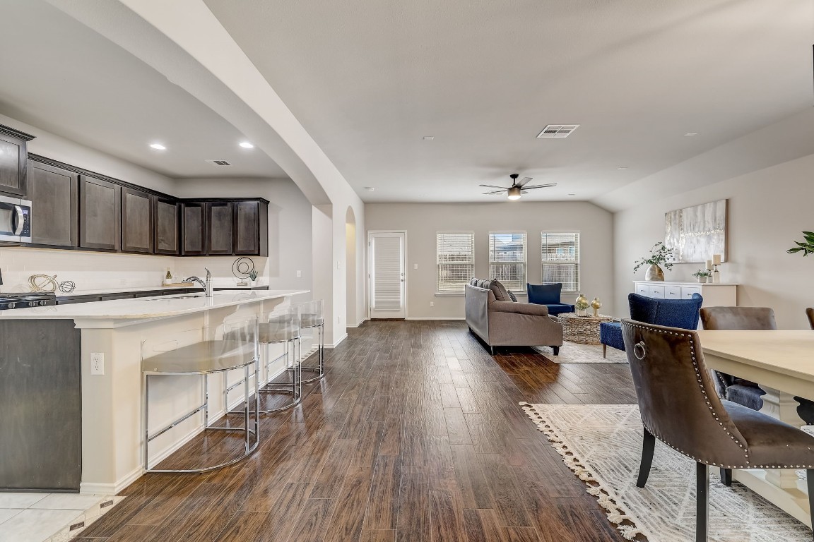 212 Durata Drive , San Marcos, TX, 78666 | 5570394 | Realty Texas LLC