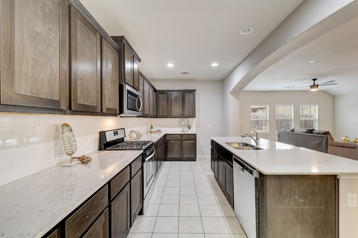 212 Durata Drive , San Marcos, TX, 78666 | 5570394 | Realty Texas LLC