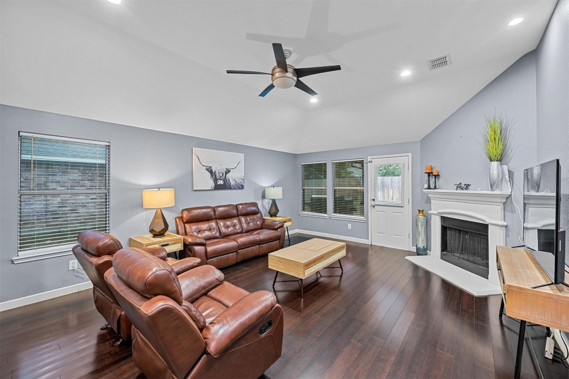7471 Tormes , Grand Prairie, TX, 75054 | 20581323 | Realty Texas LLC