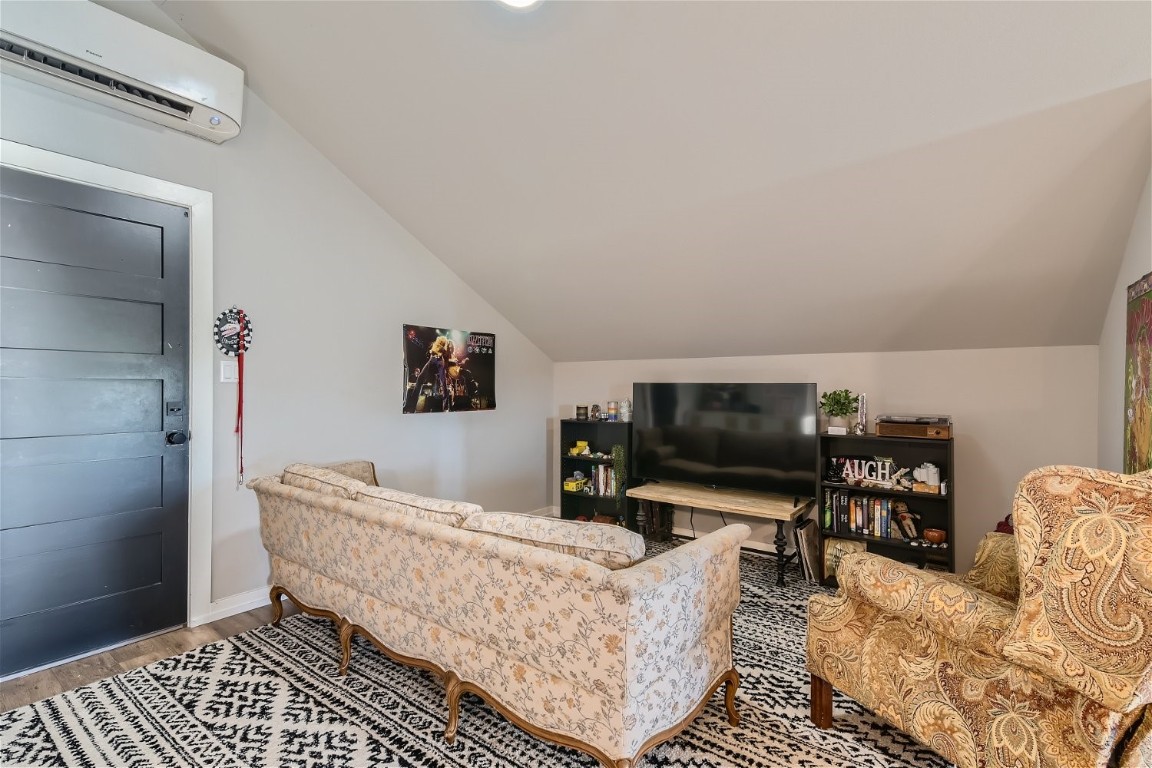 1987 County Road 103 , Georgetown, TX, 78626 | 9551218 | Realty Texas LLC