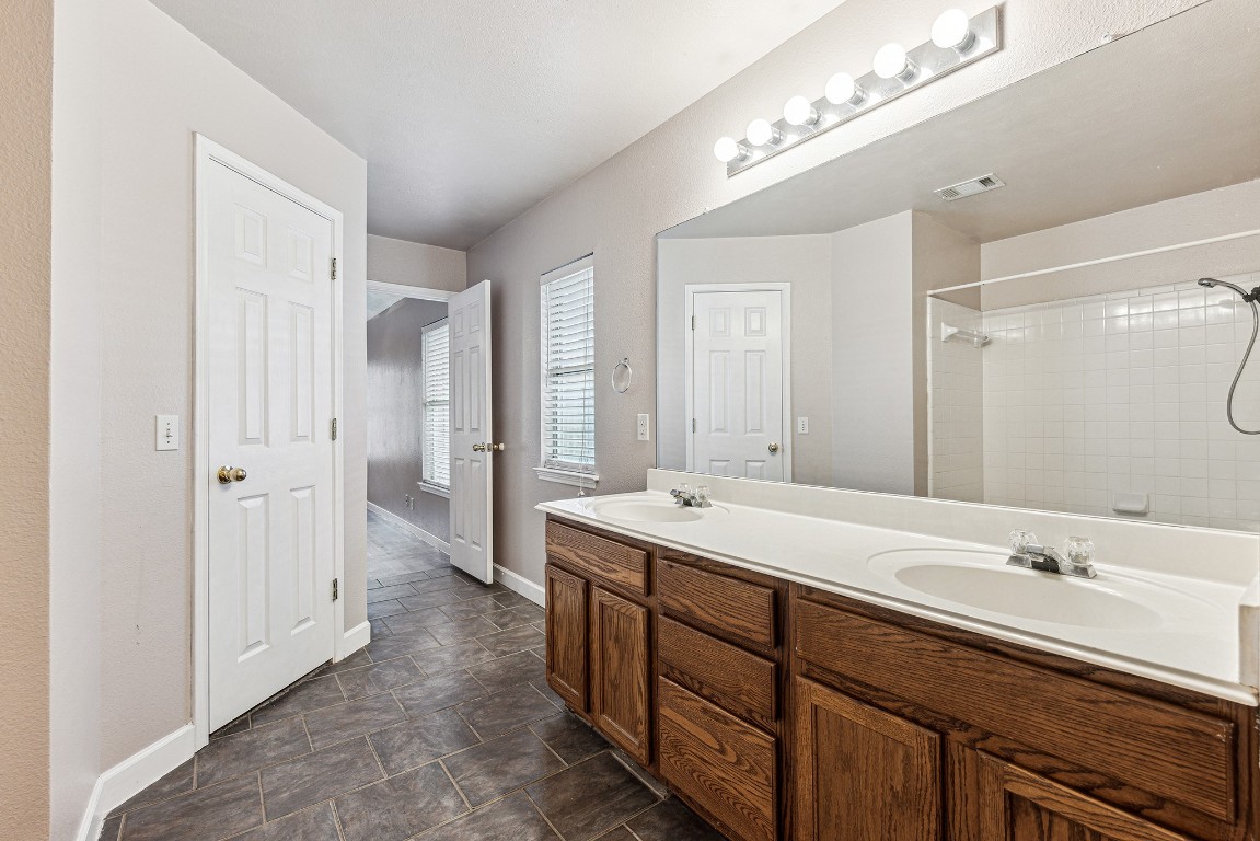 201 Keystone Loop , Kyle, TX, 78640 | 8737248 | Realty Texas LLC