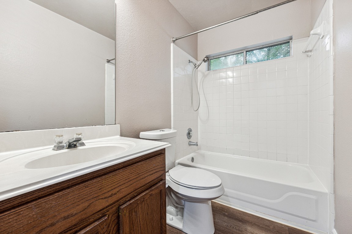 201 Keystone Loop , Kyle, TX, 78640 | 8737248 | Realty Texas LLC