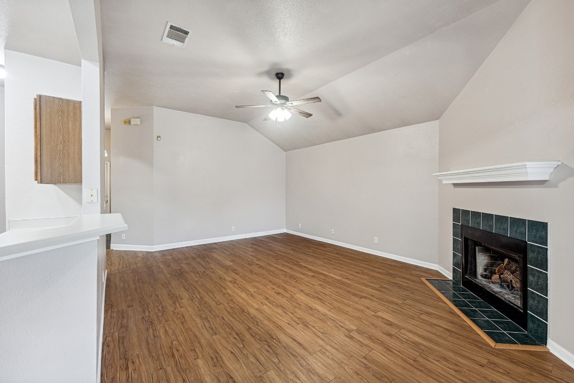 201 Keystone Loop , Kyle, TX, 78640 | 8737248 | Realty Texas LLC