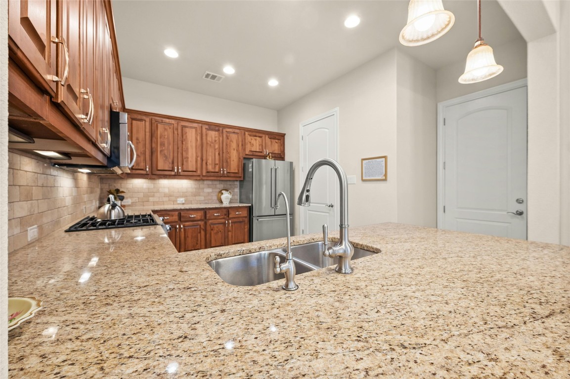 103 Rivalto Circle 3 , Lakeway, TX, 78734 | 2595164 | Realty Texas LLC