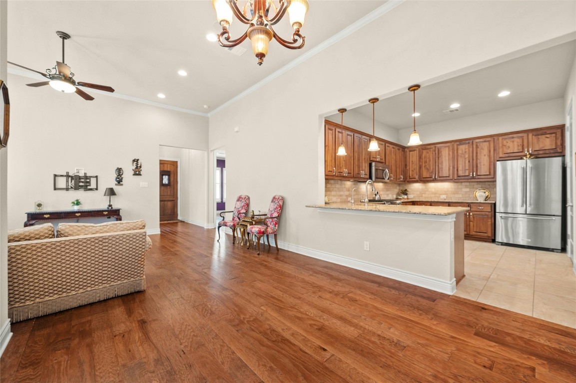 103 Rivalto Circle 3 , Lakeway, TX, 78734 | 2595164 | Realty Texas LLC