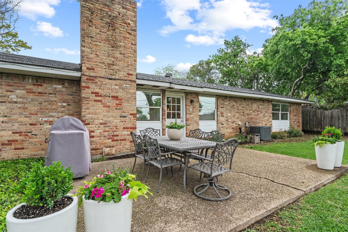 12111 Cedar Bend Drive , Dallas, TX, 75244 | 20581586 | Realty Texas LLC