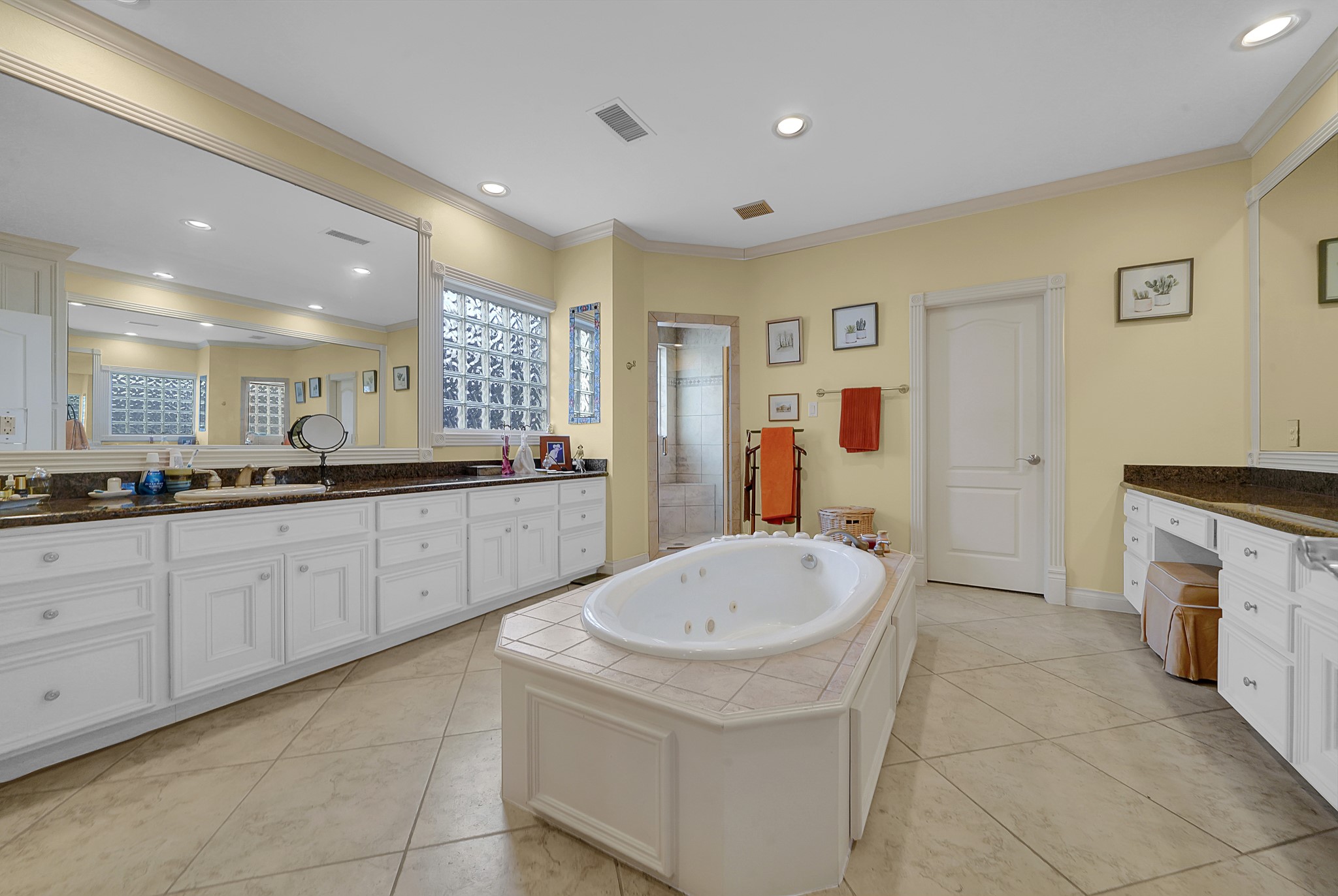 4026 Villanova Street , Houston, TX, 77005 | 71563210 | Realty Texas LLC